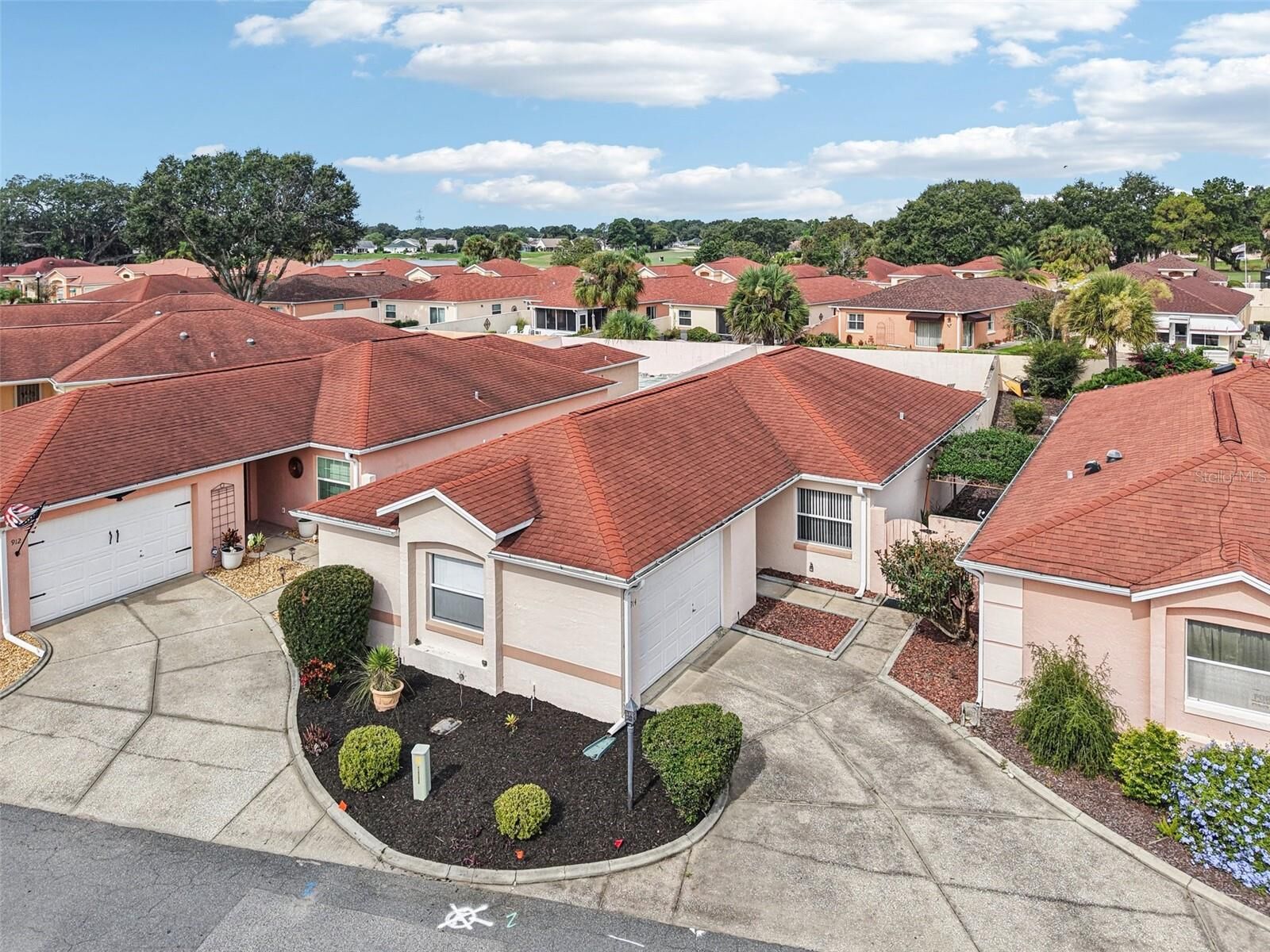 Property Photo:  914 Mendoza Boulevard  FL 32159 