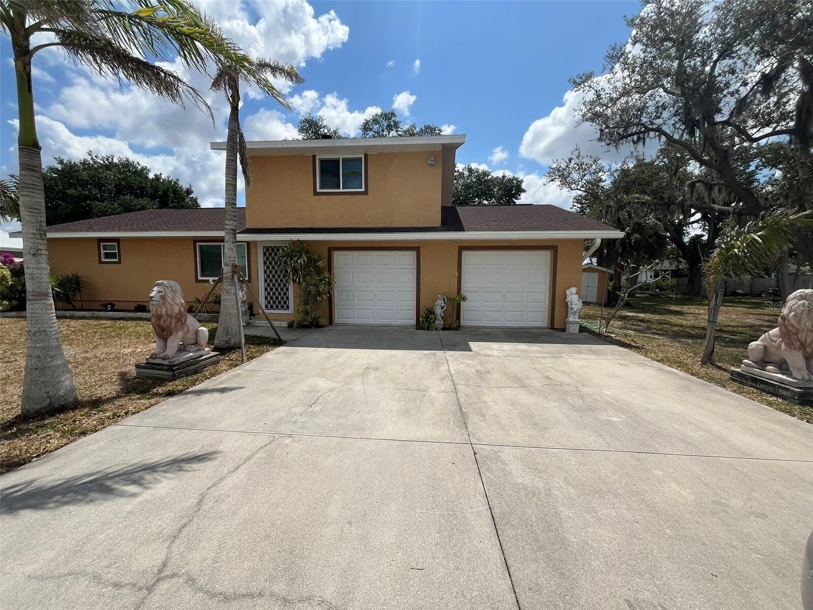 Property Photo: 671 Spring Lake Boulevard NW FL 33952