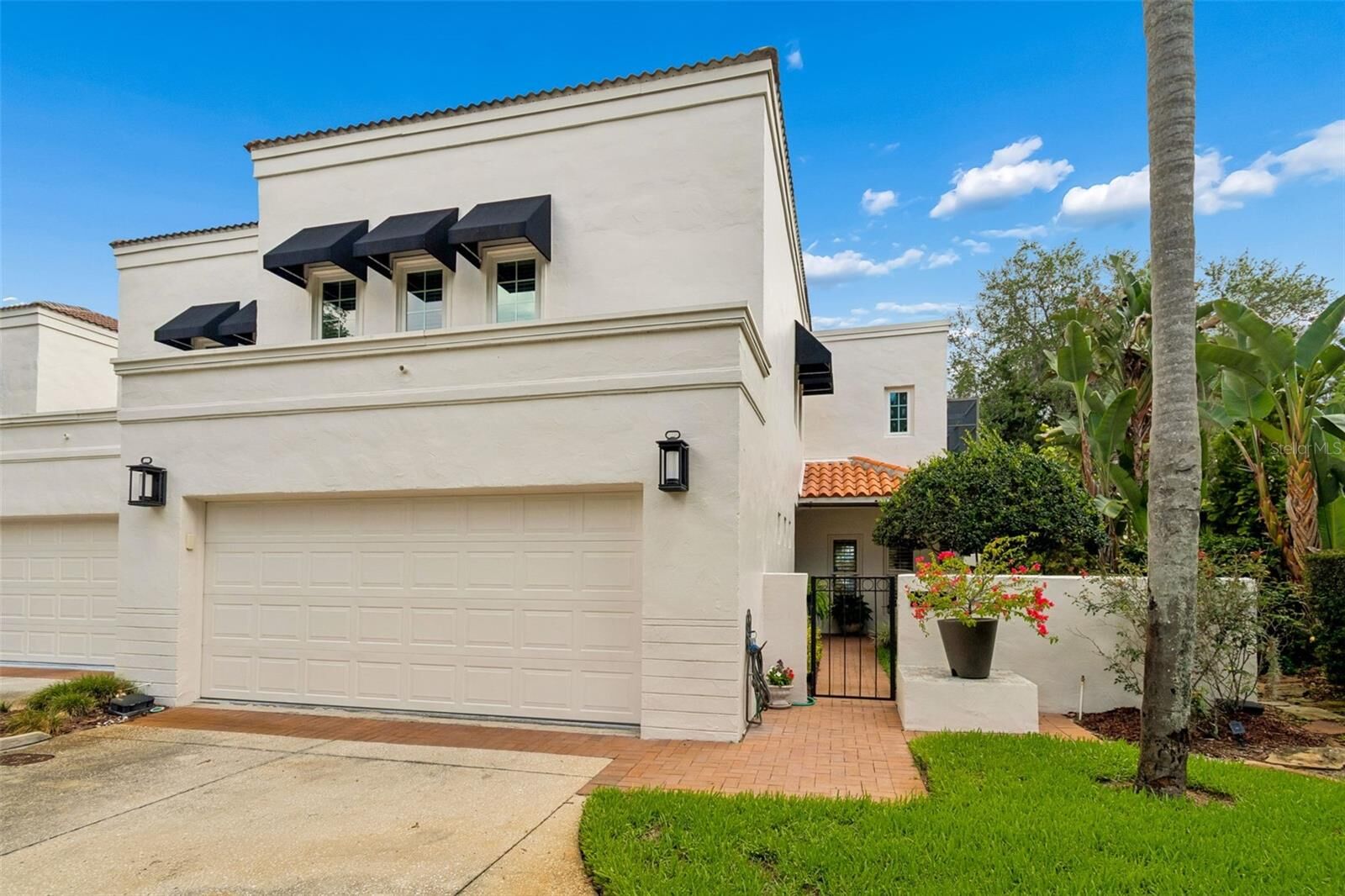 Property Photo: 3133 Lake Ellen Drive 3133 FL 33618
