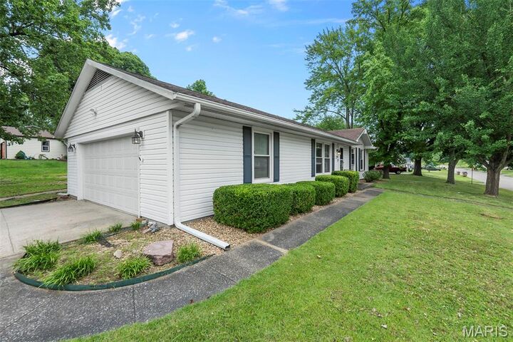 Property Photo: 2328 Lombardo Street MO 63701