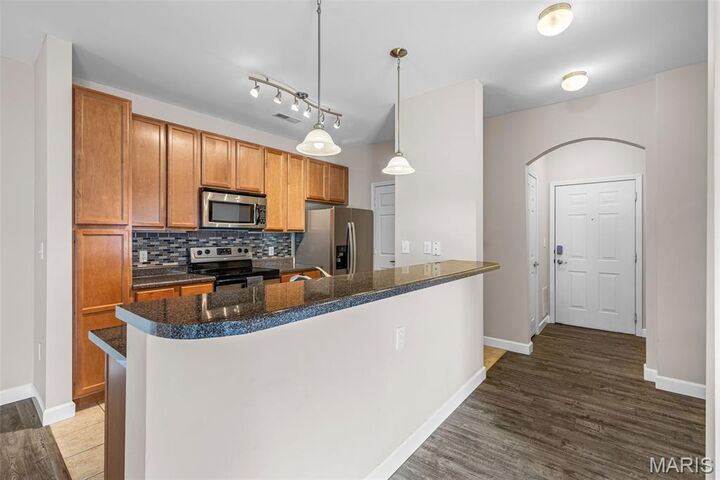 Property Photo:  35 Kassebaum Lane 200  MO 63129 