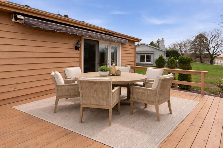 Property Photo:  W180n9879 Riversbend Cir W  WI 53022 