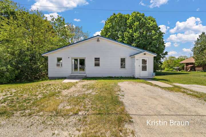 Property Photo:  6627 2nd Street  MI 49425 