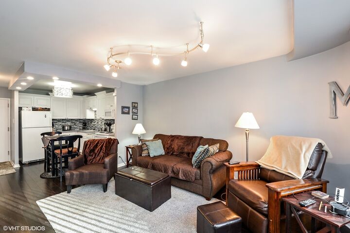 Property Photo: 211 E Ohio Street 1106 IL 60611