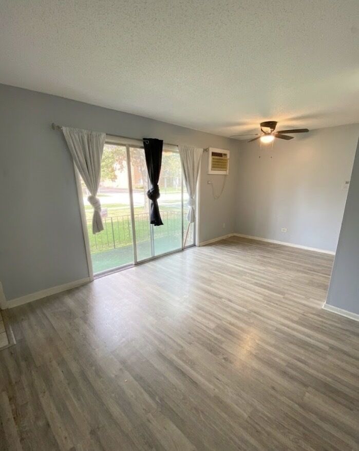 Property Photo: 5739 129th Street 1B IL 60418