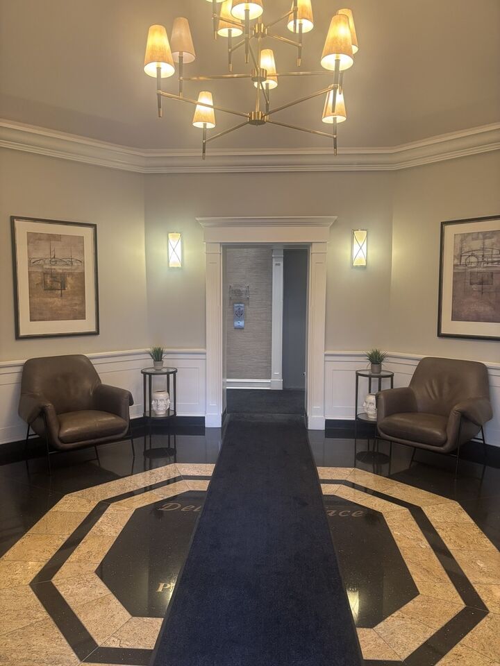 Property Photo:  