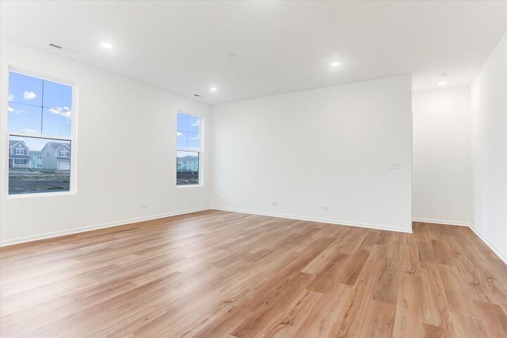Property Photo:  748 Alberta Avenue  IL 60543 
