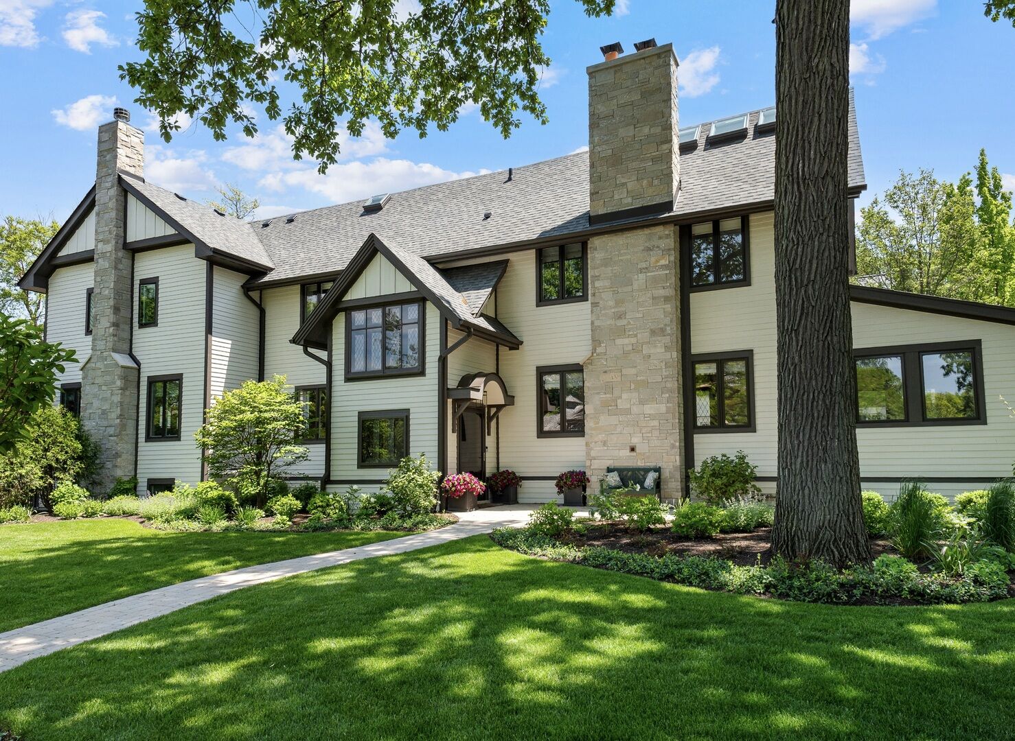 Property Photo:  320 Melrose Avenue  IL 60043 