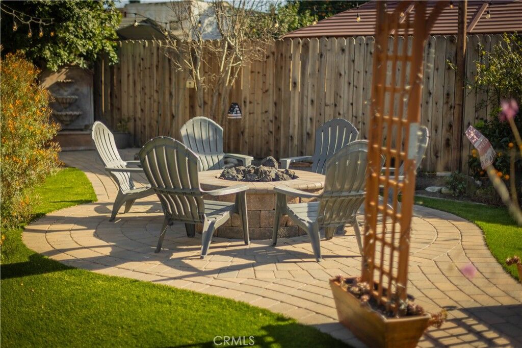 Property Photo:  1682 Darnel Court  CA 93010 