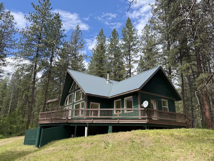 Property Photo: 4295 Northport Flat Creek Rd WA 99157