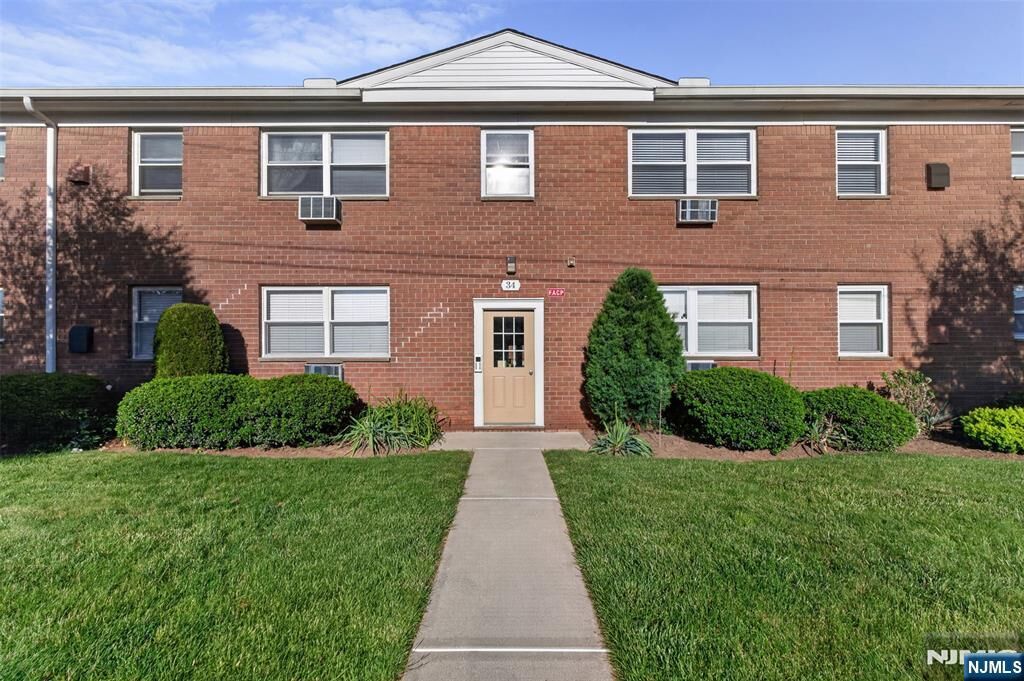 Property Photo: 34 Knox Terrace 1A NJ 07470