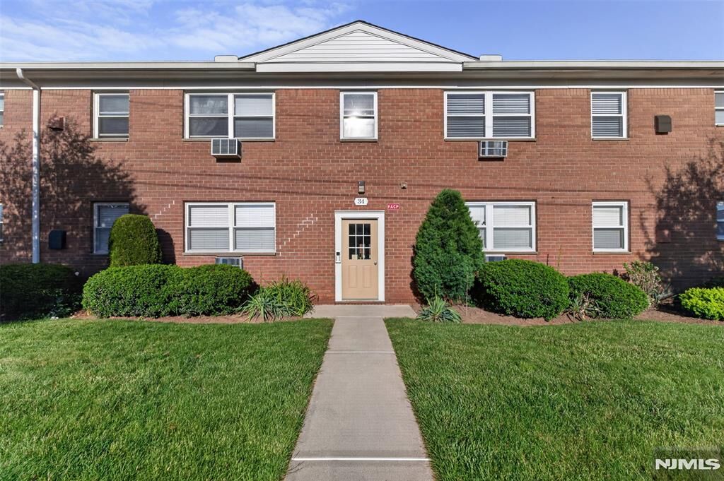 Property Photo:  34 Knox Terrace 1A  NJ 07470 