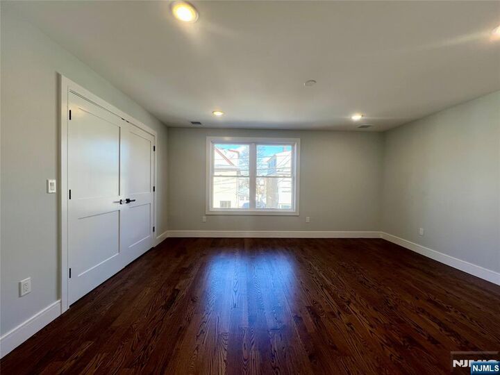 Property Photo:  48 Tuttle  NJ 07057 