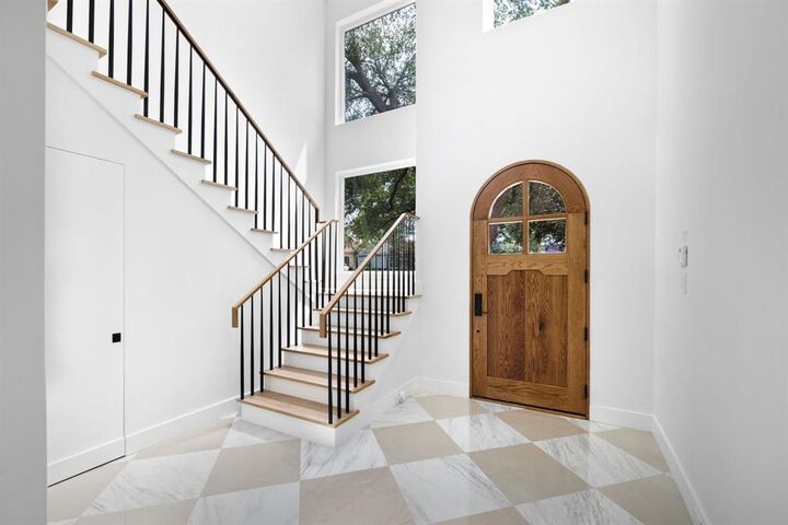 Property Photo:  8730 Rexford Drive  TX 75209 