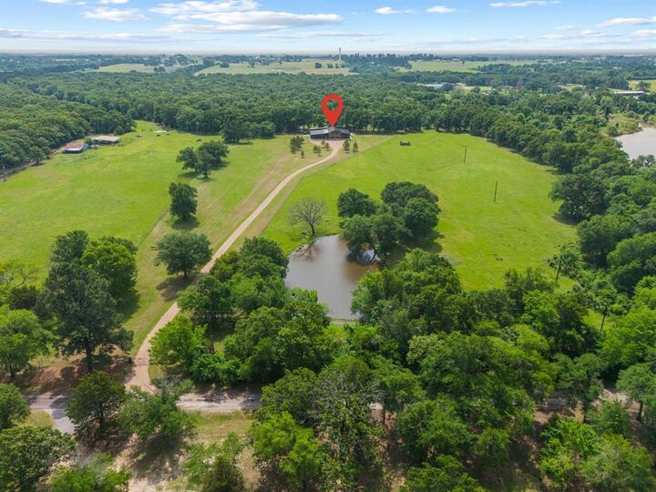 Property Photo: 1648 Vz County Road 3211 TX 75169