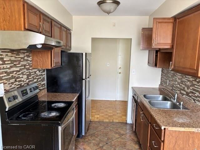 Property Photo: 2205 King Street E 1 ON L8K 1W9