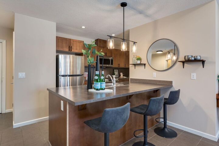 Property Photo: 211 13 Avenue SE 505 AB T2G 1E1