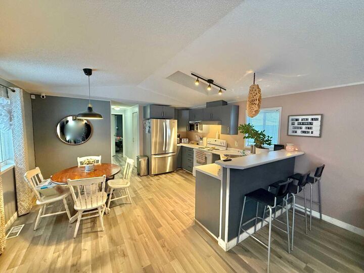 Property Photo: 133 Jarvis Street 325 AB T7V 1R9