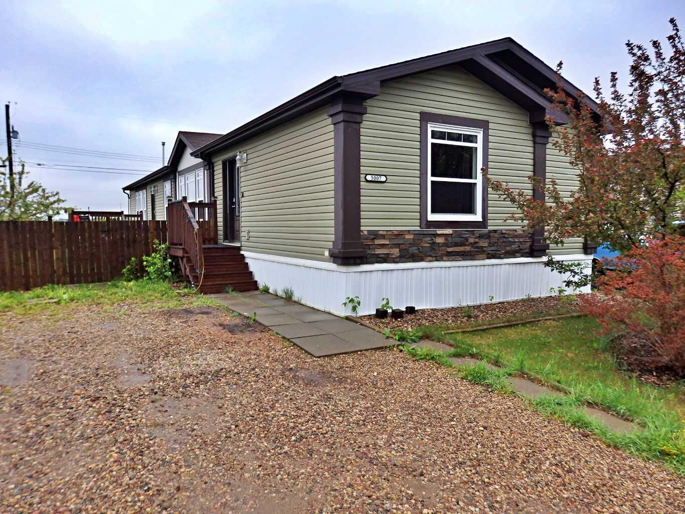 Property Photo: 5007 44 Avenue AB T9X 0A9
