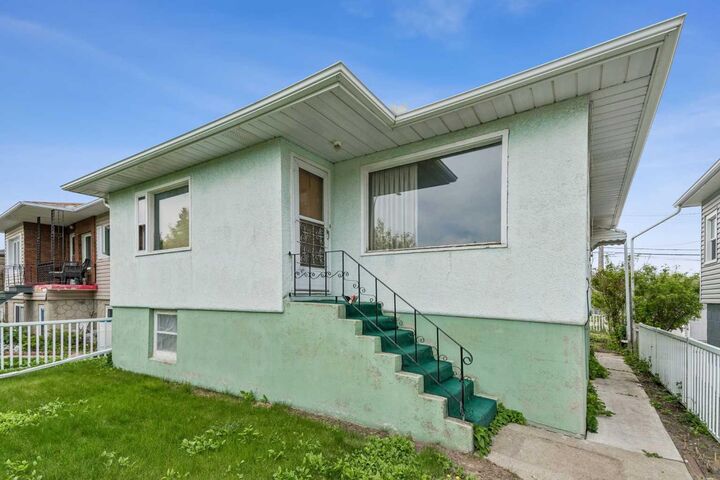 1228 Bantry Street NE — photo 1
