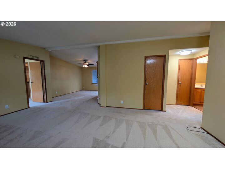 Property Photo:  5701 NE St Johns Rd 64  WA 98661 