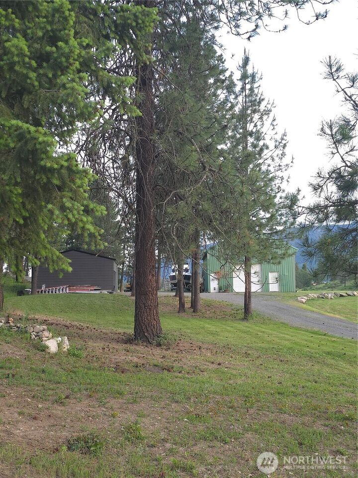 Property Photo:  2111 B  Sargent Road  WA 99101 