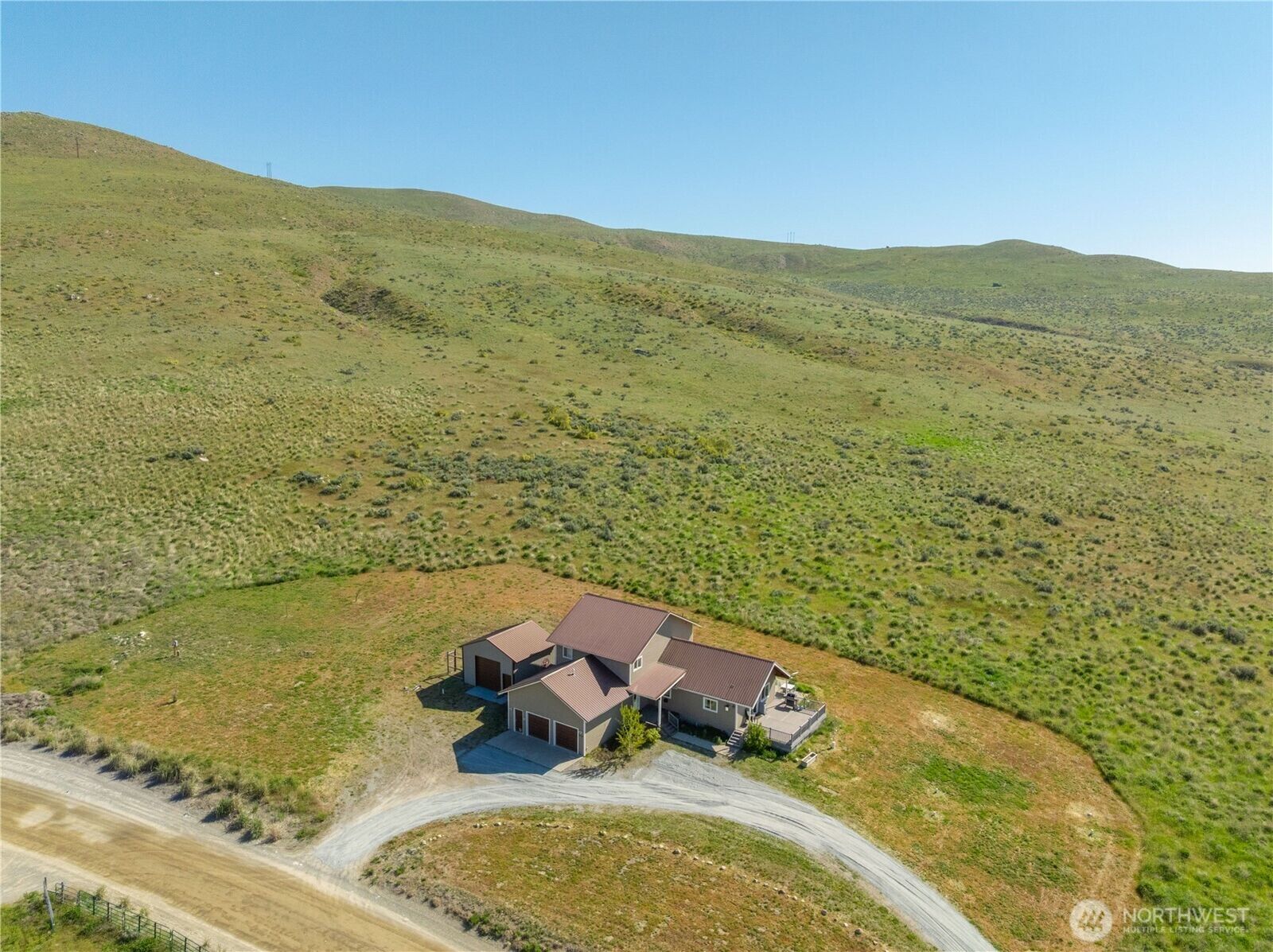 Property Photo: 552 Bill Shaw Road WA 98846