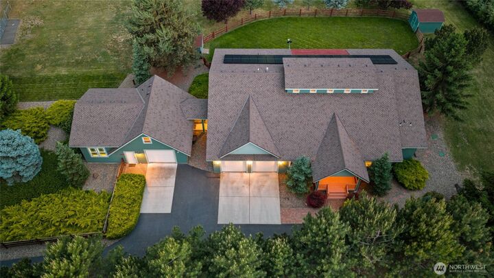 Property Photo: 201 Lyle Creek Lane WA 98926