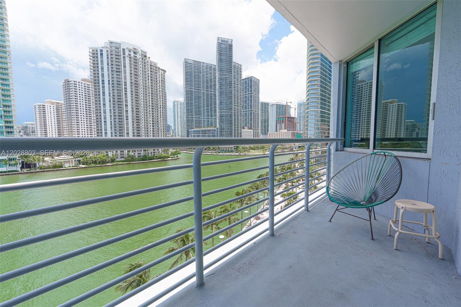 Property Photo:  325 S Biscayne Blvd 821  FL 33131 