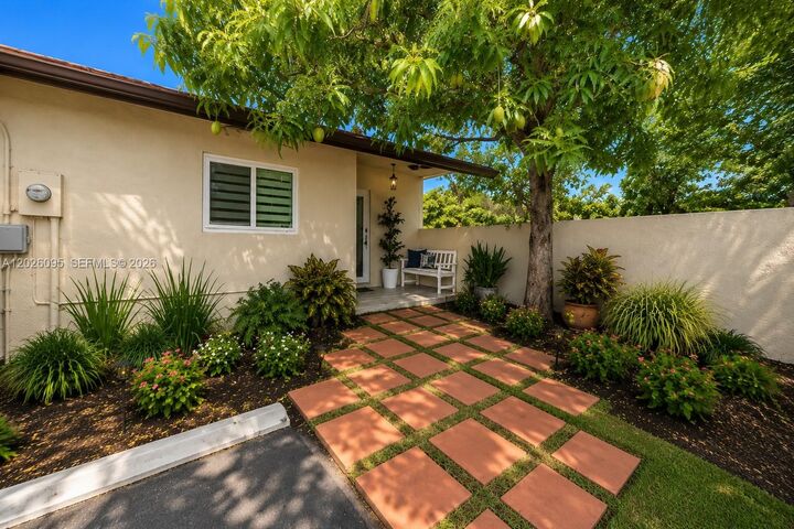 Property Photo:  5835 SW 144th Cir Pl  FL 33183 