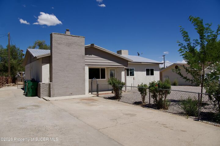 Property Photo: 3806 Sierra Vista Drive NM 87402