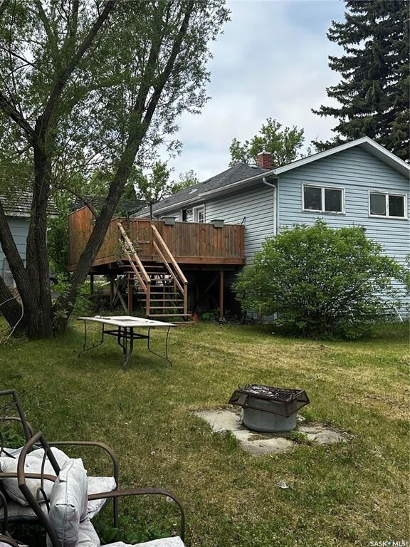 Property Photo: 333 5th Avenue SE SK S4H 1Y4
