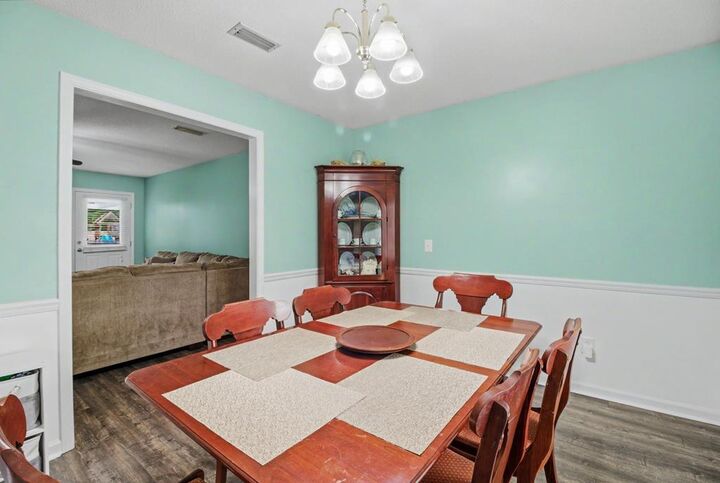 Property Photo:  104 Trenton Ct  AL 36305 