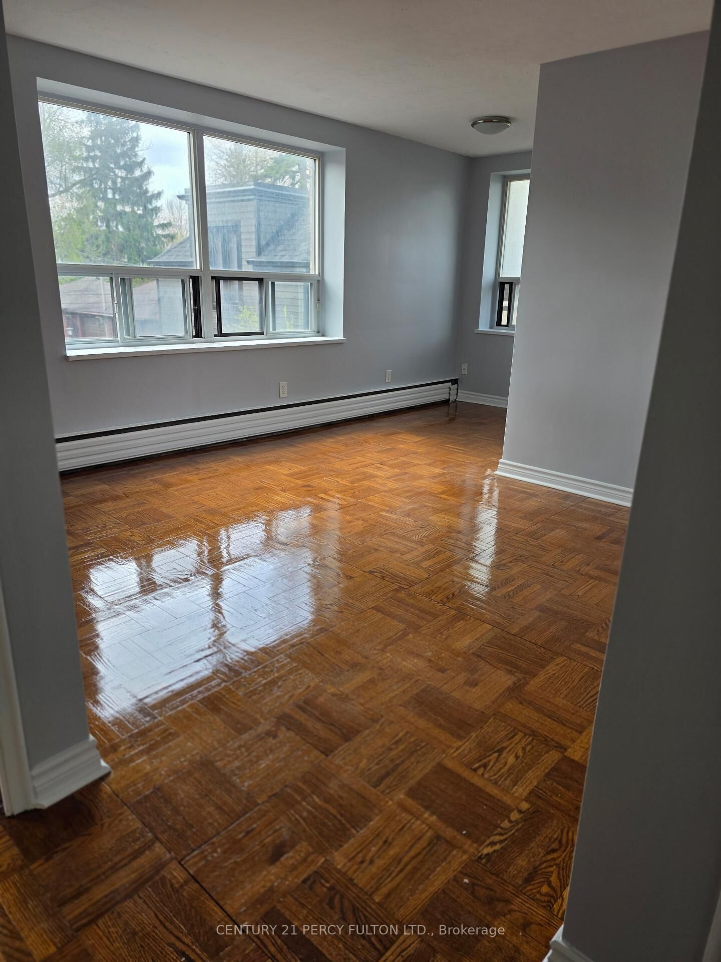 Property Photo:  392 Jane Street 204  ON M6S 3Z5 