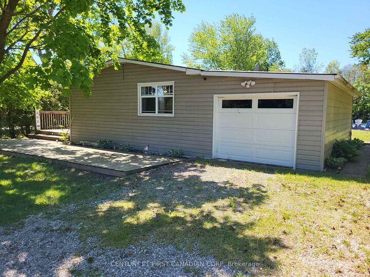 Photo de la propriété:  72599 Stanley Street  ON N0M 2T0 