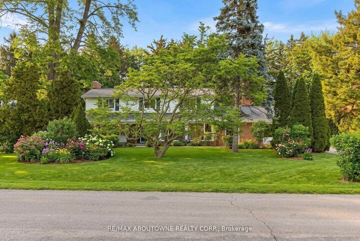 Property Photo: 145 Wolfdale Avenue ON L6L 4R9