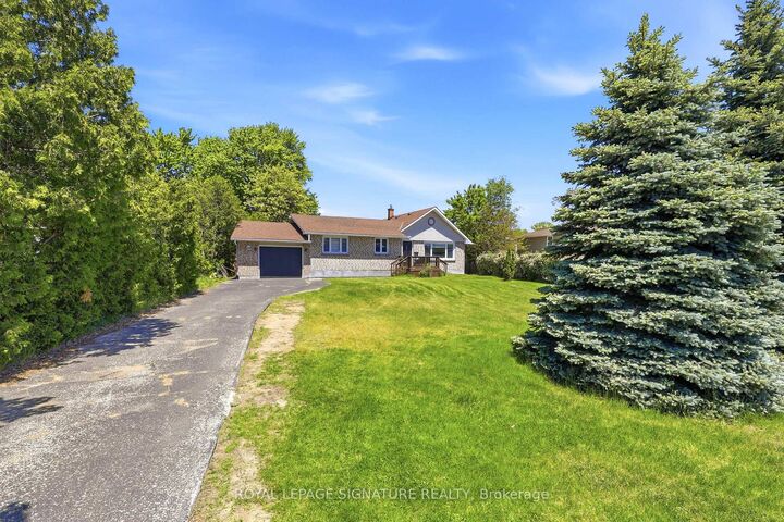 Property Photo: 1114 Lakeshore Road ON N7V 2V8