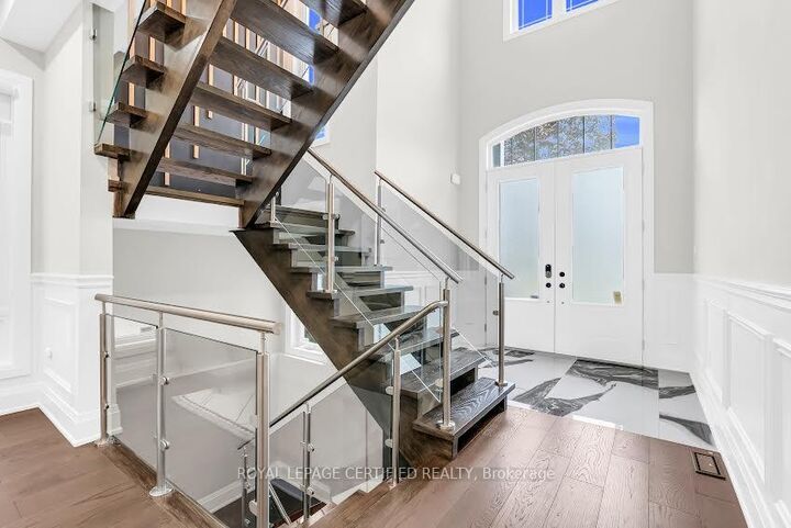 Property Photo: 185 Burloak Drive ON L7L 4W4