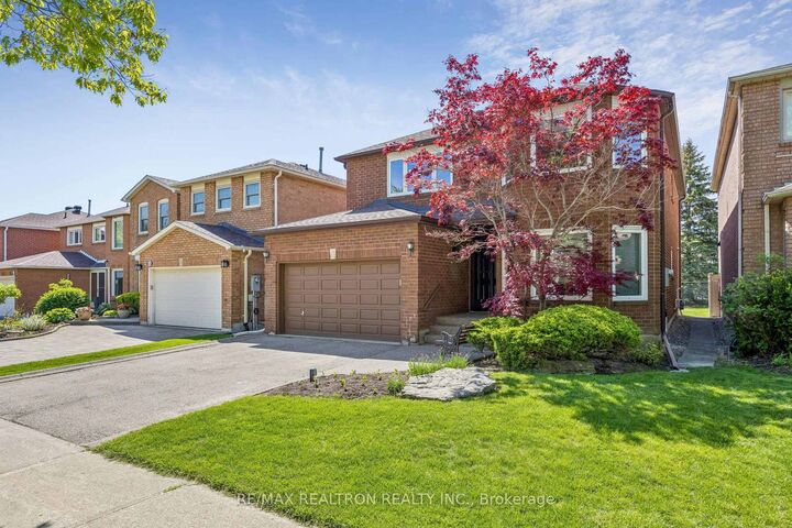 Property Photo: 37 Dundurn Crescent ON L4J 6Z2
