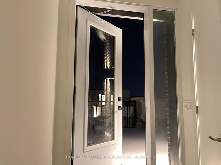 Property Photo:  8 Walder Lane 307  ON L4S 0P7 