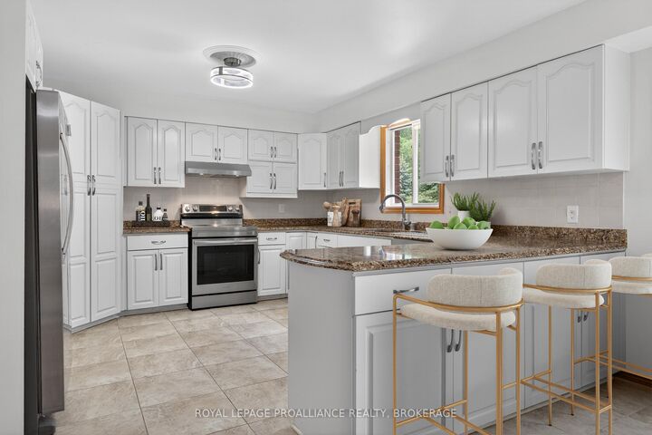 Property Photo: 542 Rankin Crescent ON K7M 7L4