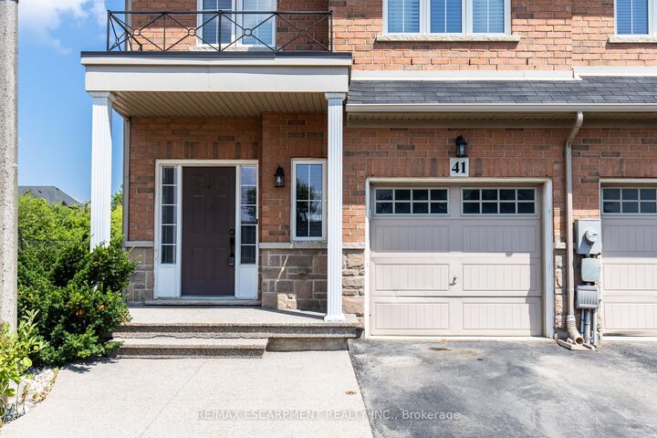 Property Photo: 170 Palacebeach Trail 41 ON L8E 0H2