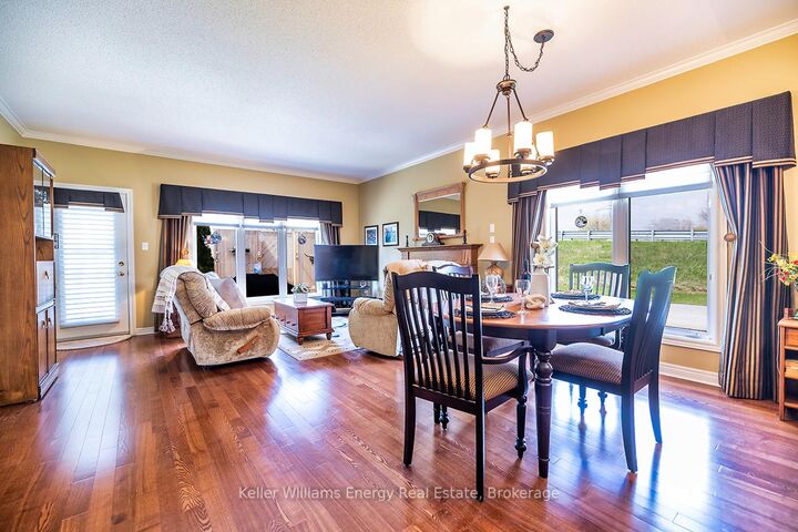 Property Photo: 8 Hinkley Trail ON L1B 1P4