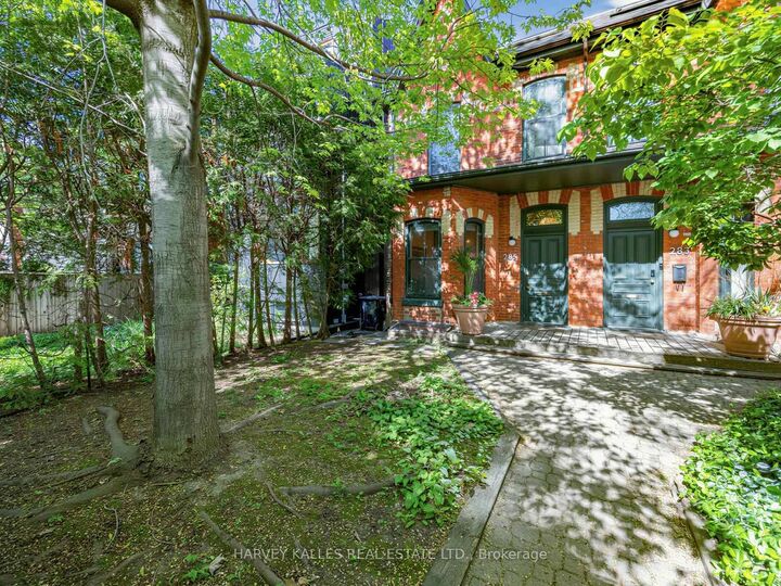 Property Photo: 285 Brunswick Avenue ON M5S 2M6