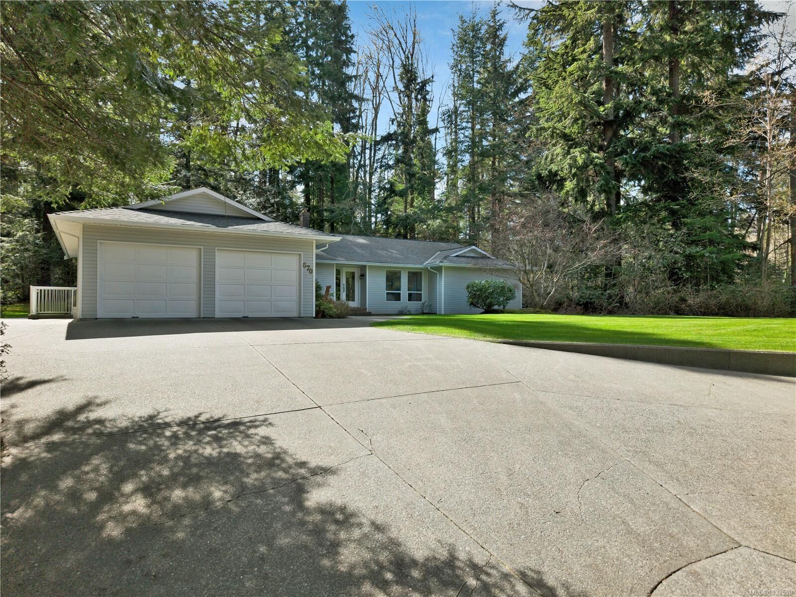 Property Photo: 670 Homewood Rd BC V9W 3N5