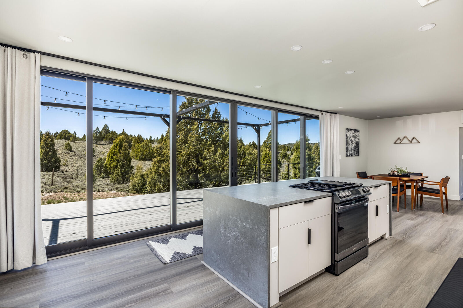Property Photo: 4225 N Uintah Dr UT 84762