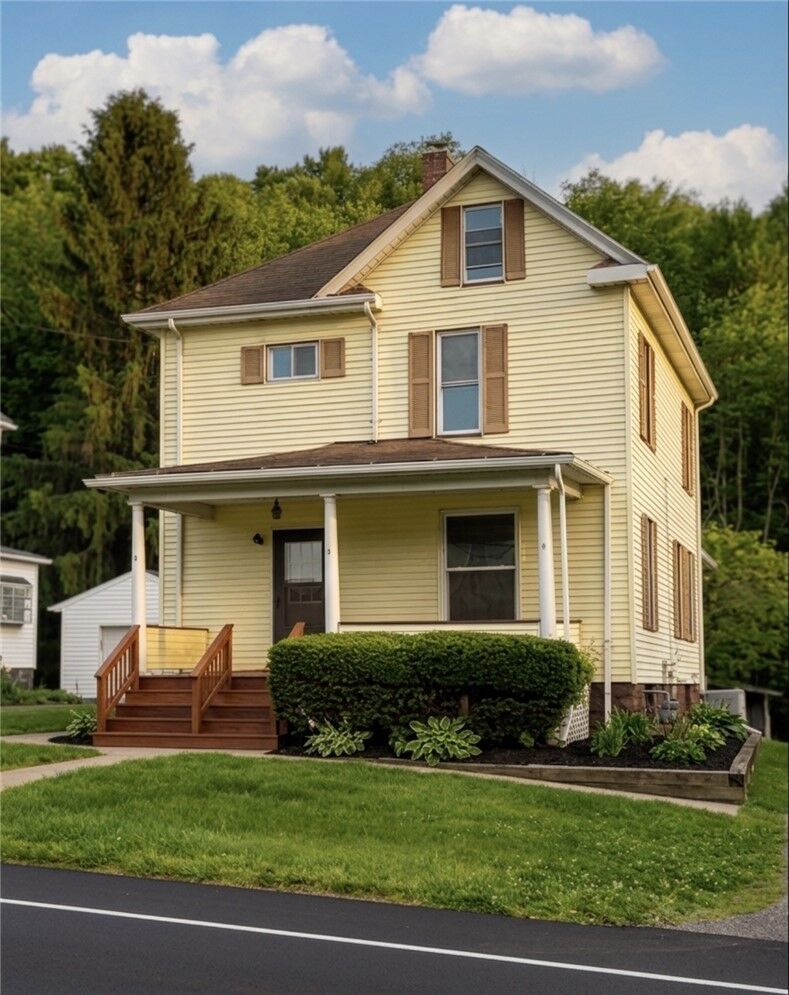 Property Photo:  511 Portersville Rd  PA 16117 