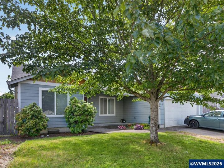 Property Photo: 1064 Turtledove Lp OR 97355