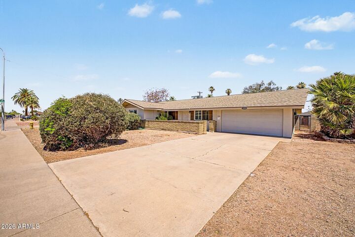 Property Photo:  1000 E Loyola Drive  AZ 85282 