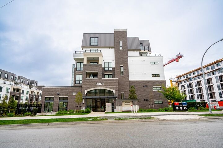 20077 84 Avenue 508 — photo 1